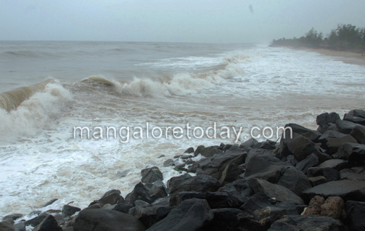 Ramanath Rai visits sea erosion-affected places in Ullal